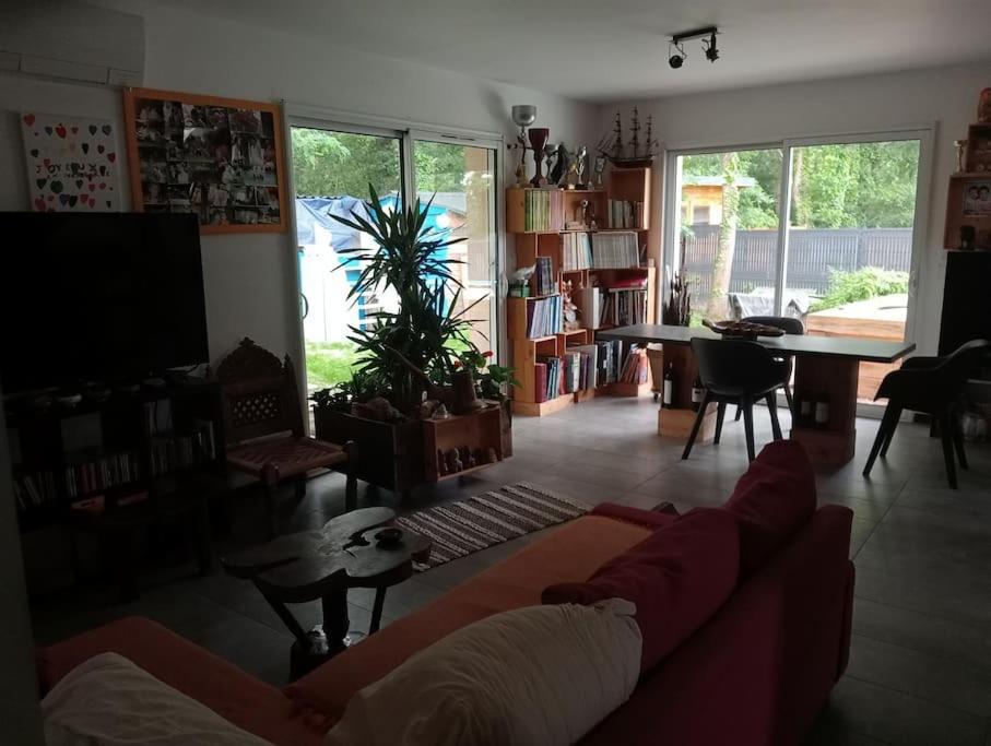 Maison 70M2 Calme Vue Sur Foret Salles  Esterno foto